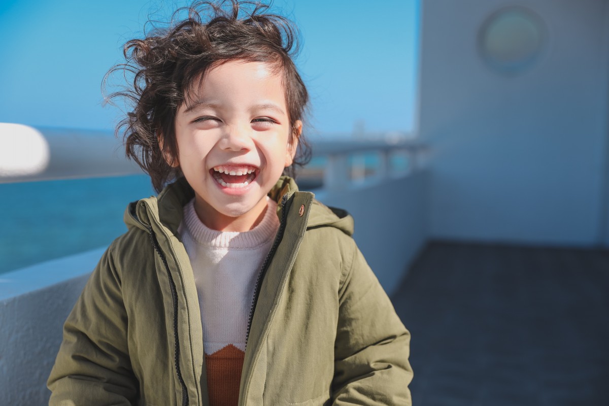 adorable_boy_child_facial_expression_happiness_happy_kid_laughing-1563181-1551768789911.jpg