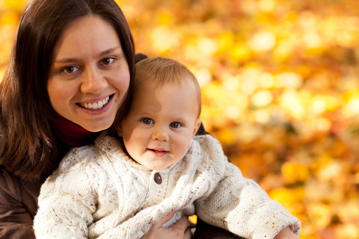 autumn_fall_baby_boy_child_cute_family_fun-1253299-1551766832624.jpg