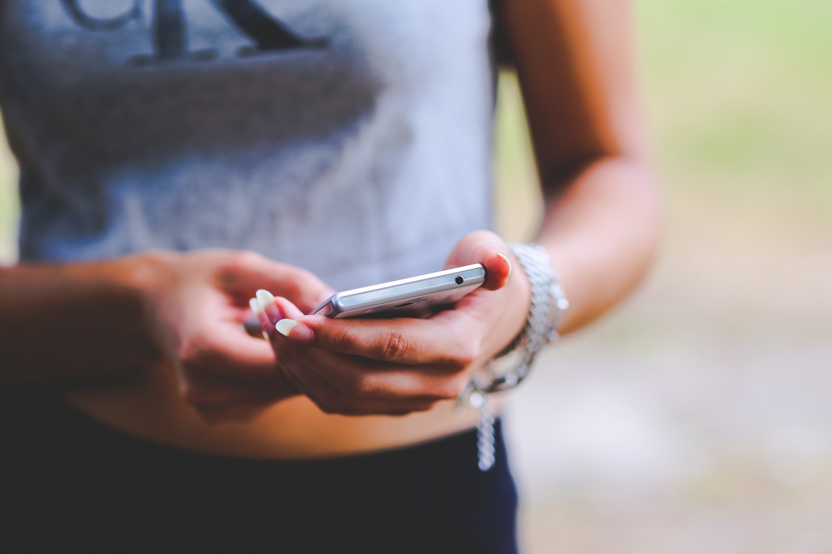 cell_phone_mobile_phone_technology_texting_text_friends_connection-722844-1551765906961.jpg