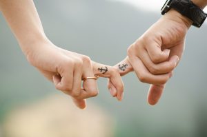hands-437968-300x199.jpg