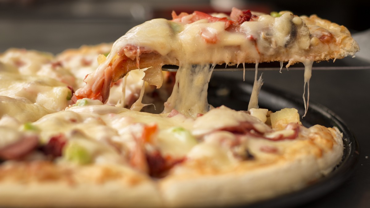 pizza_food_fast_food_muzarella_italian_food_homemade_food-635755-1551767473435.jpg