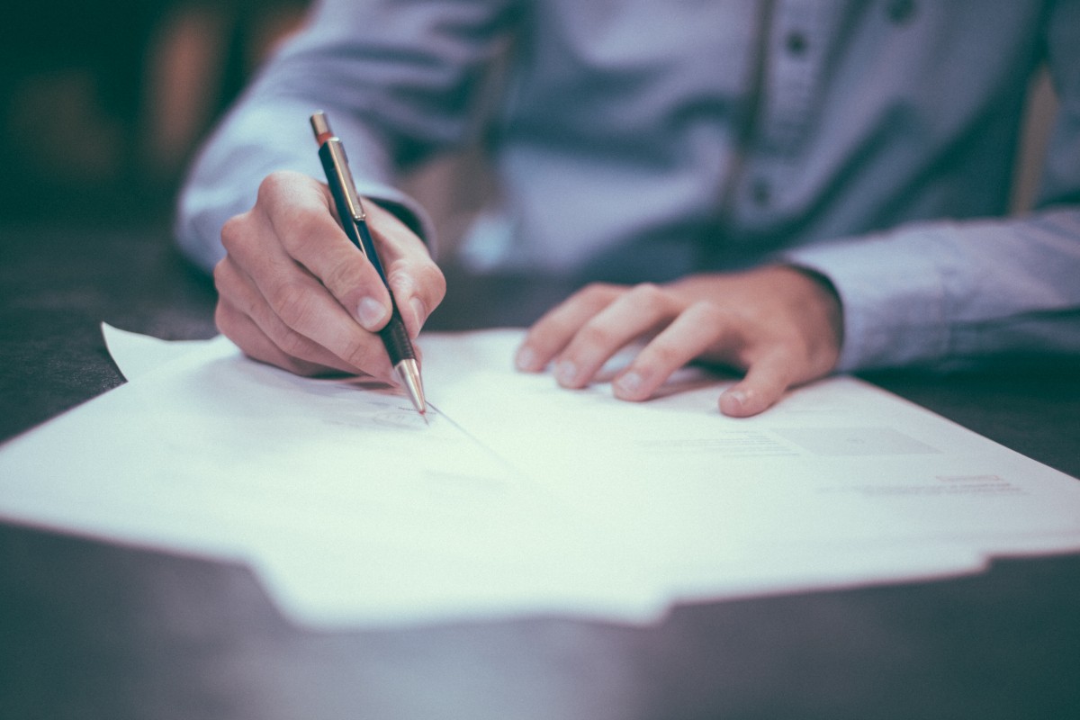 writing_pen_man_boy_male_ink_paper_pencils-655321-1551766560988.jpg