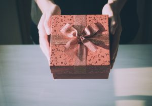 adult-birthday-birthday-gift-box-360624-300x210.jpg