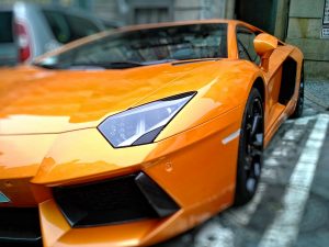 lamborghini-618356_1920-300x225.jpg