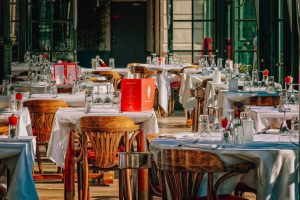 restaurant-3597677-300x200.jpg