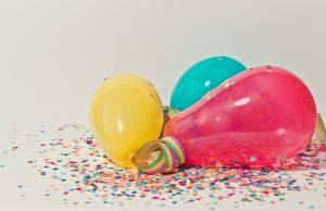 yellow-pink-and-blue-party-balloons-796606-300x194.jpg
