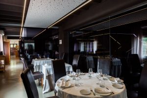 Antic-Moli-Restaurant-30-2-300x200.jpg