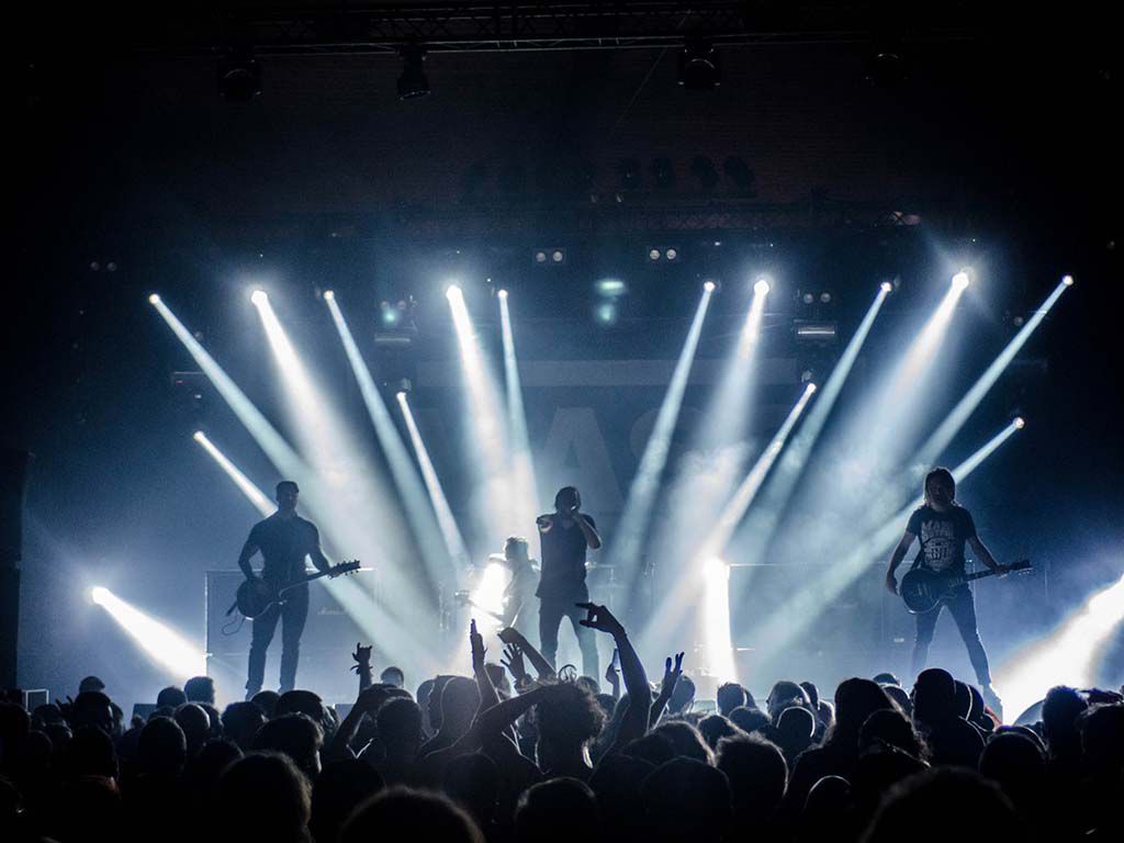 resizeaudience-band-concert-crowd-167636.jpg.optimal.jpg