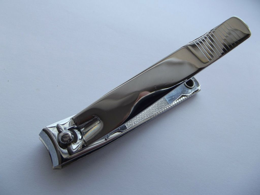 resizenail-clippers-106383_1920.jpg.optimal.jpg